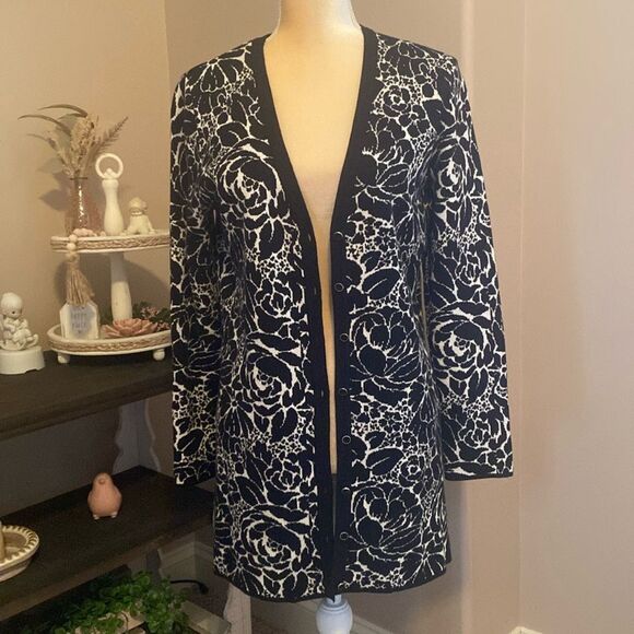 ❤️EUC Isaac Mizrahi Live Cardigan (size small)❤️ - Picture 1 of 8